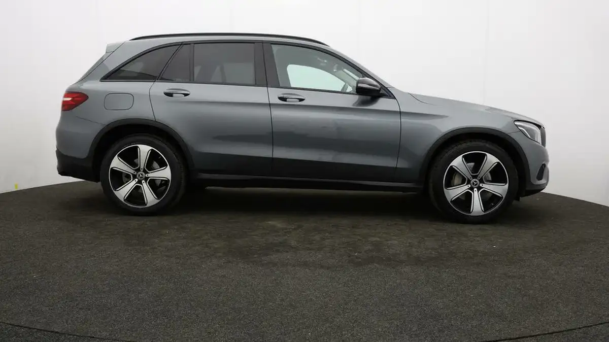 2018-mercedes-benz-glc-class-20-glc250-urban-edition-big-7
