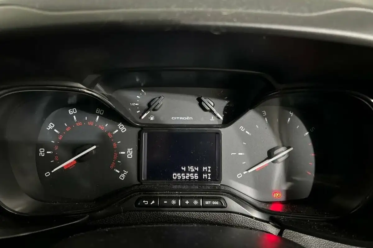2020-citroen-berlingo-12-puretech-1000-enterprise-big-13