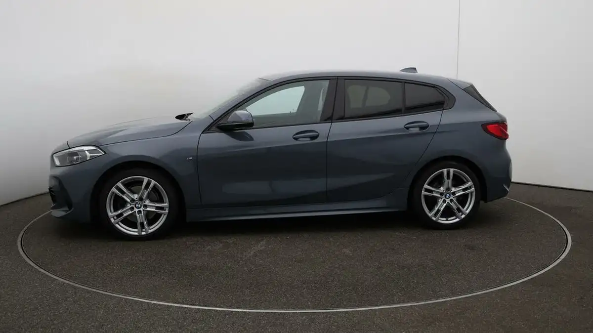 2021-bmw-1-series-15-118i-m-sport-lcp-dct-big-4