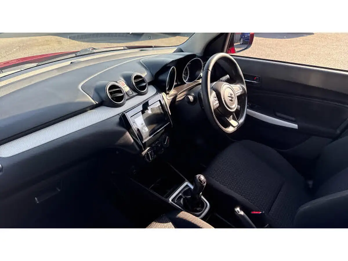 2020-suzuki-swift-12-dualjet-sz-t-90ps-1242cc-big-11