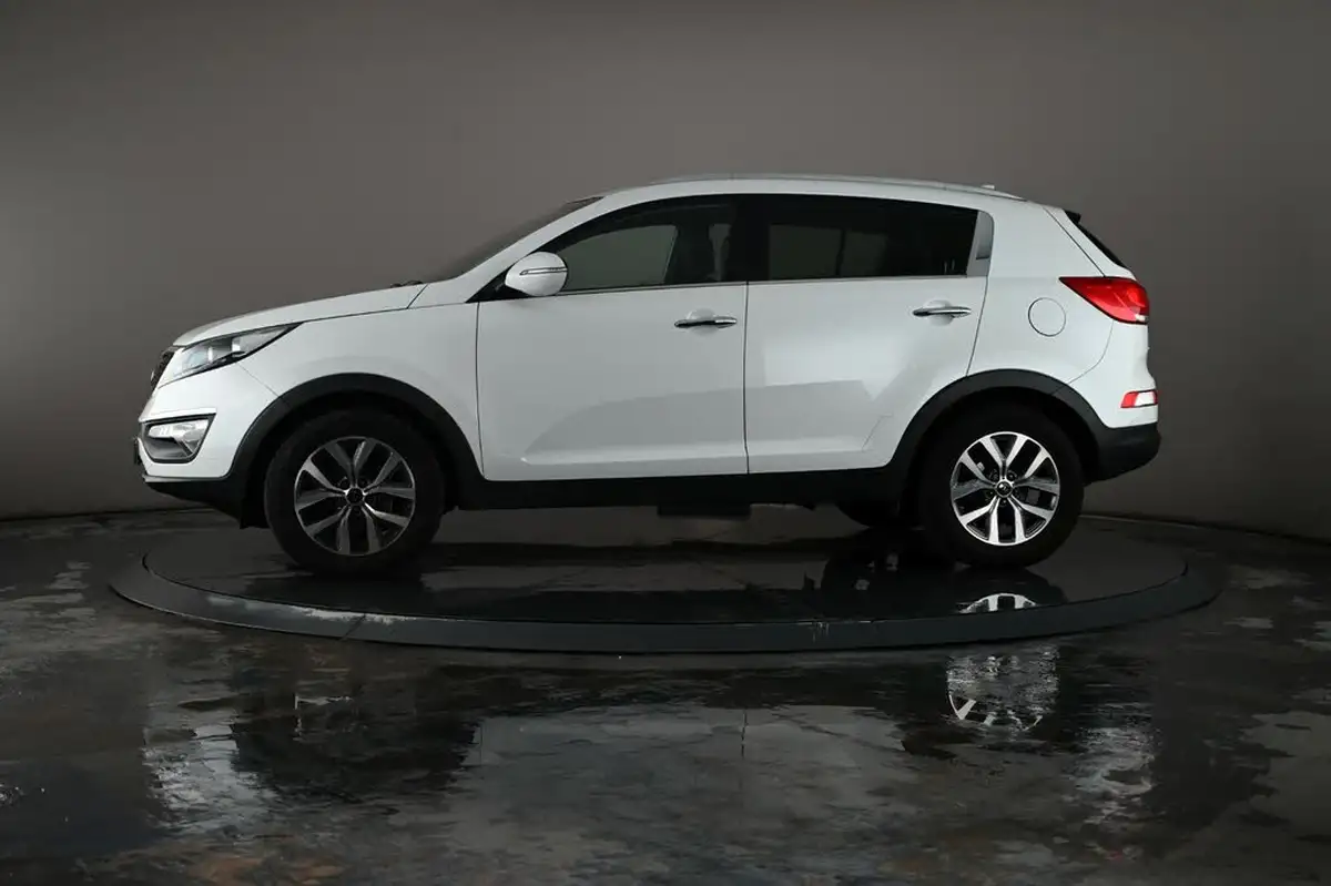 2014-kia-sportage-16-white-edition-big-13