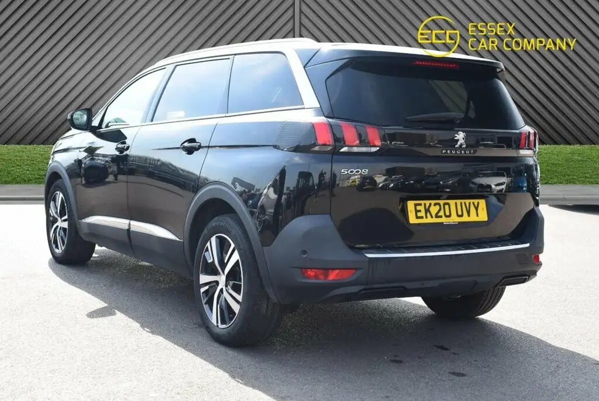 2020-peugeot-5008-suv-12-puretech-allure-eat8-big-10