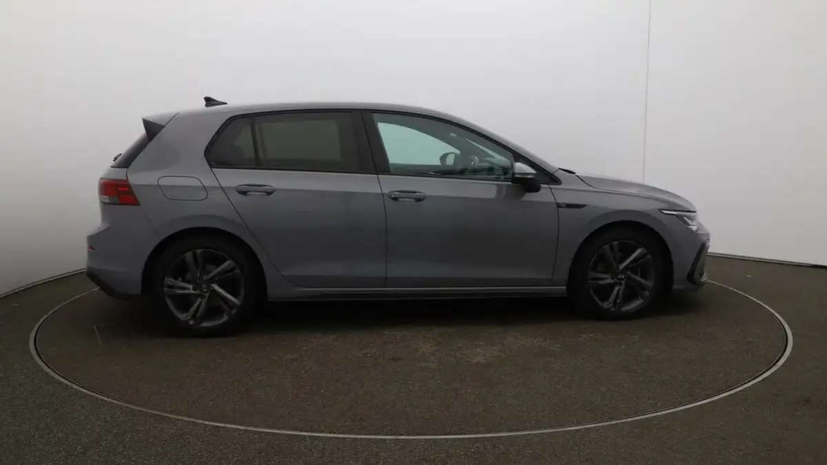 2021-volkswagen-golf-15-tsi-r-line-150ps-hatchback-big-8