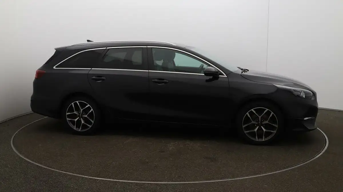 2022-kia-ceed-15-t-gdi-3-sportswagon-big-38