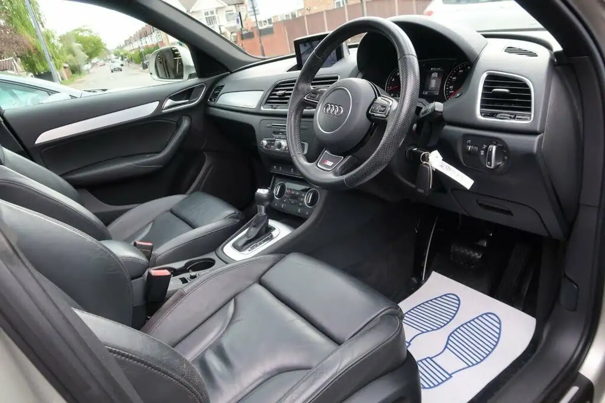 2015-audi-q3-20-quattro-s-line-plus-180ps-ss-tronic-big-11
