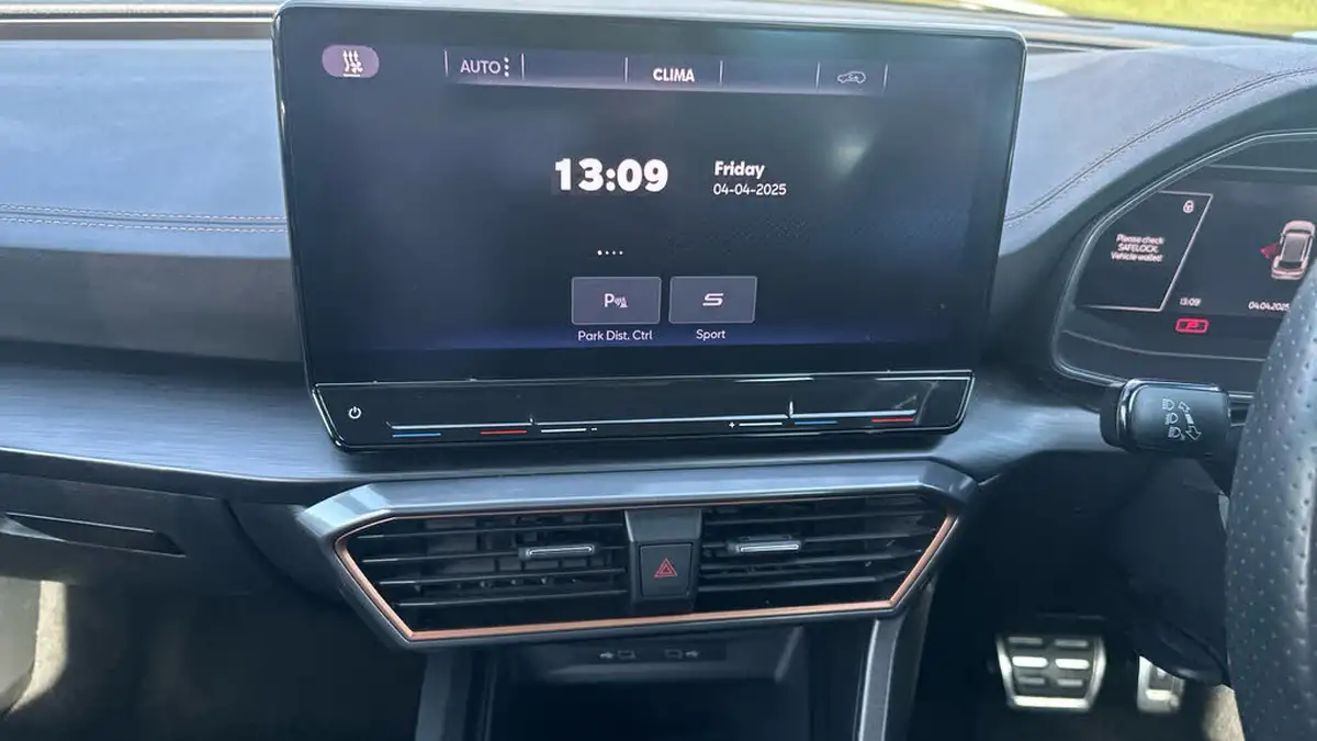 2021-cupra-formentor-14-e-hybrid-vz1-big-11