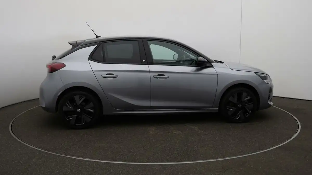2022-vauxhall-corsa-e-sri-premium-big-8