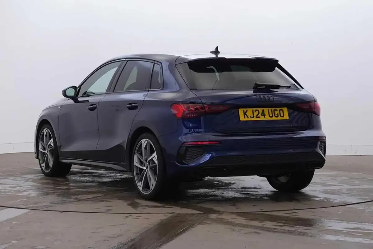 2024-audi-a3-15-35-tfsi-s-line-sportback-5d-tronic-big-2
