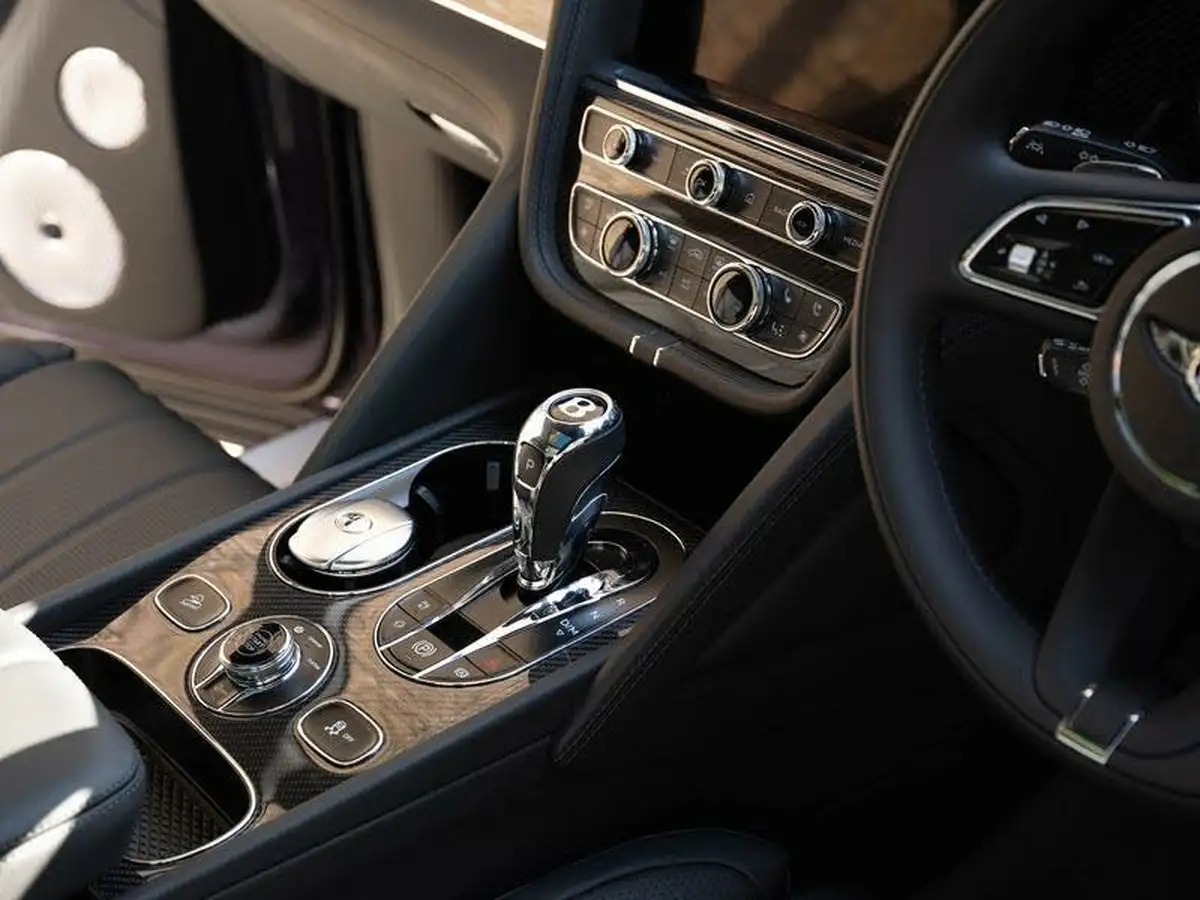 2024-bentley-bentayga-40-v8-s-big-36