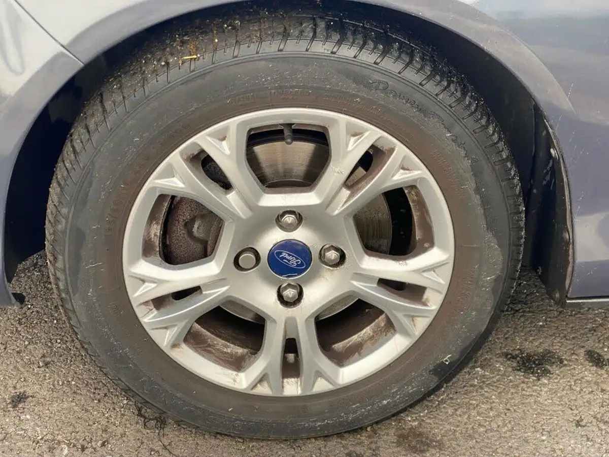 2013-ford-b-max-16-zetec-big-24