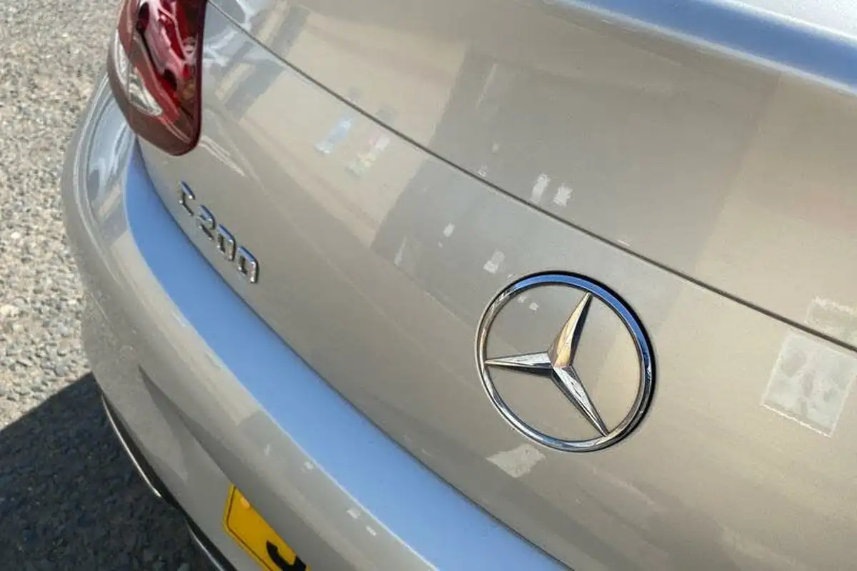 2019-mercedes-benz-c-class-15-c200-amg-line-ss-coupe-2d-big-27