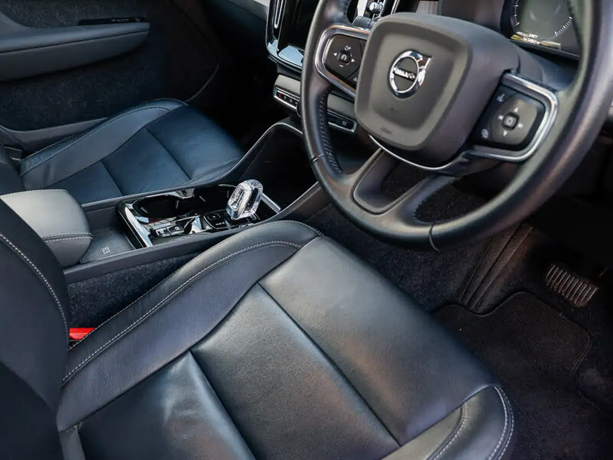 2021-volvo-xc40-15-t5-inscription-262bhp-big-15