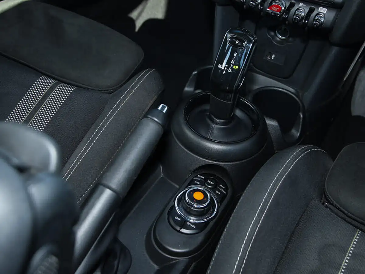 2020-mini-cooper-15-cooper-sport-hatchback-3d-auto-big-14