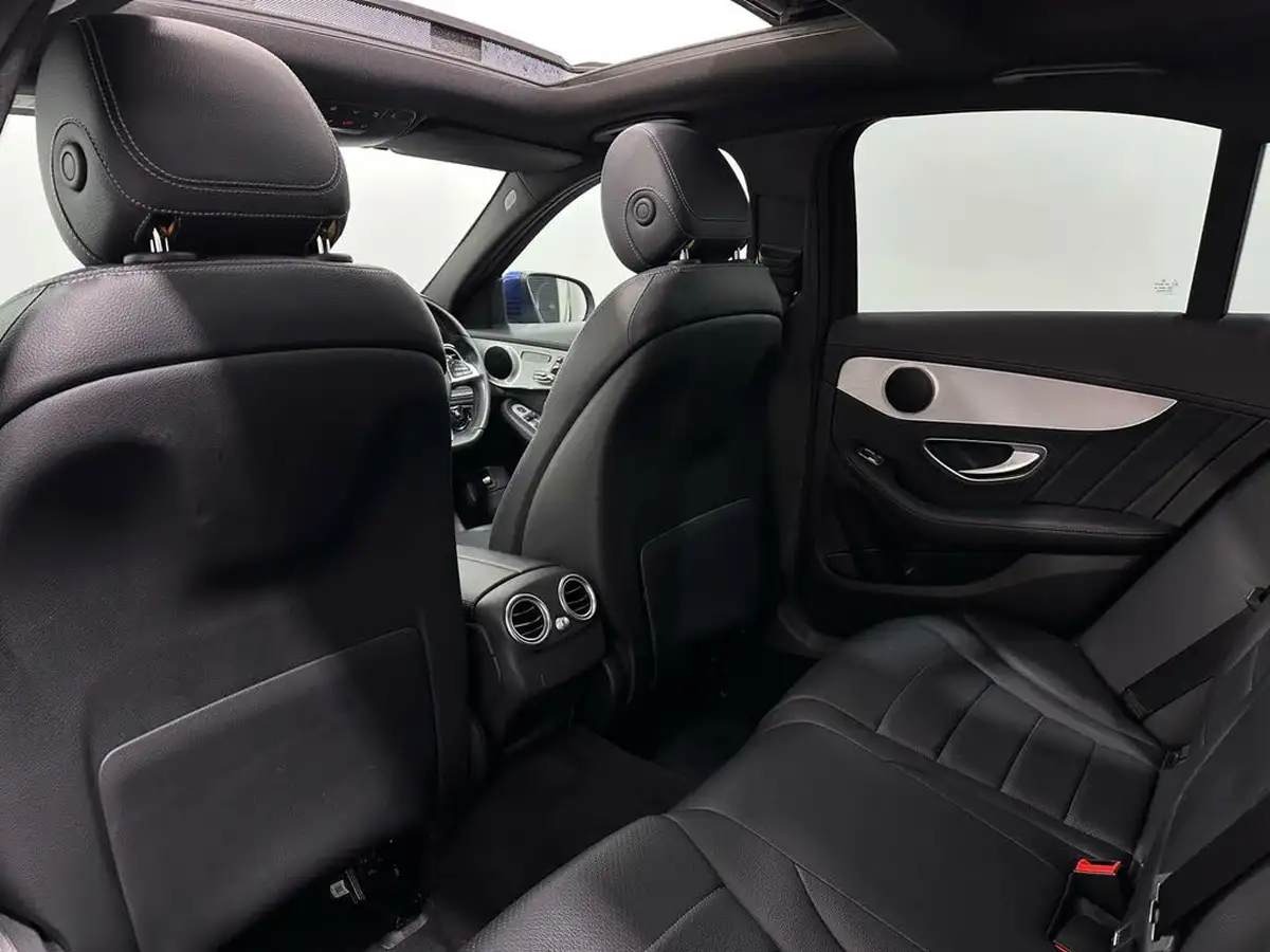 2015-mercedes-benz-c-class-21cdi-c300-amg-line-premiumss-saloon-4d-big-36