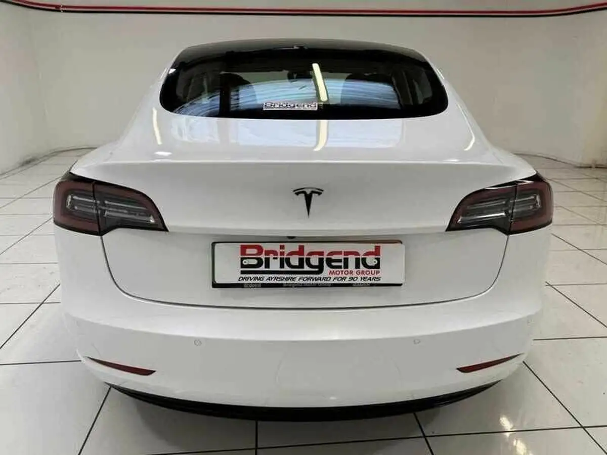 2020-tesla-model-3-e-standard-plus-big-4