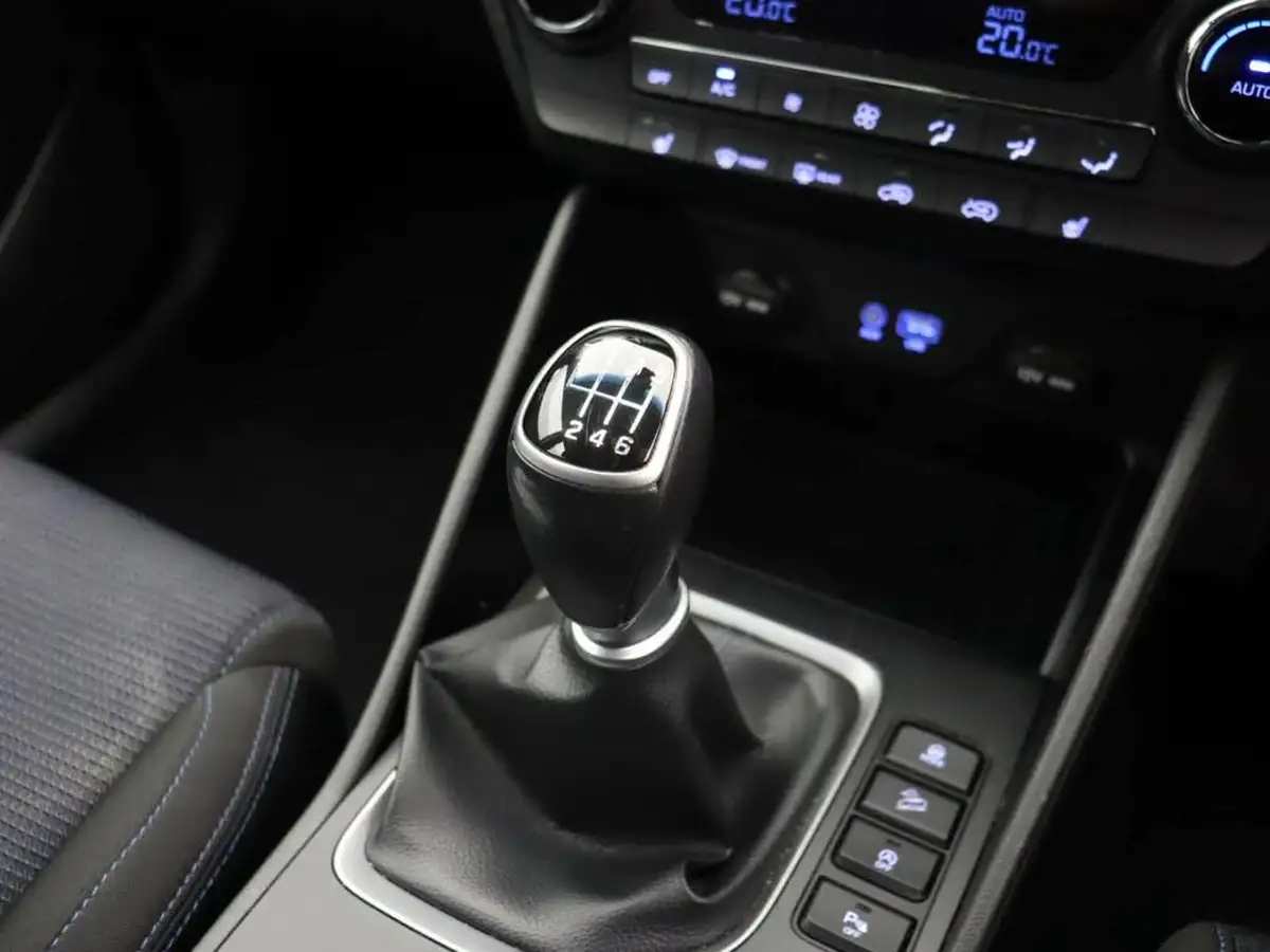 2018-hyundai-tucson-16-gdi-blue-drive-se-big-15