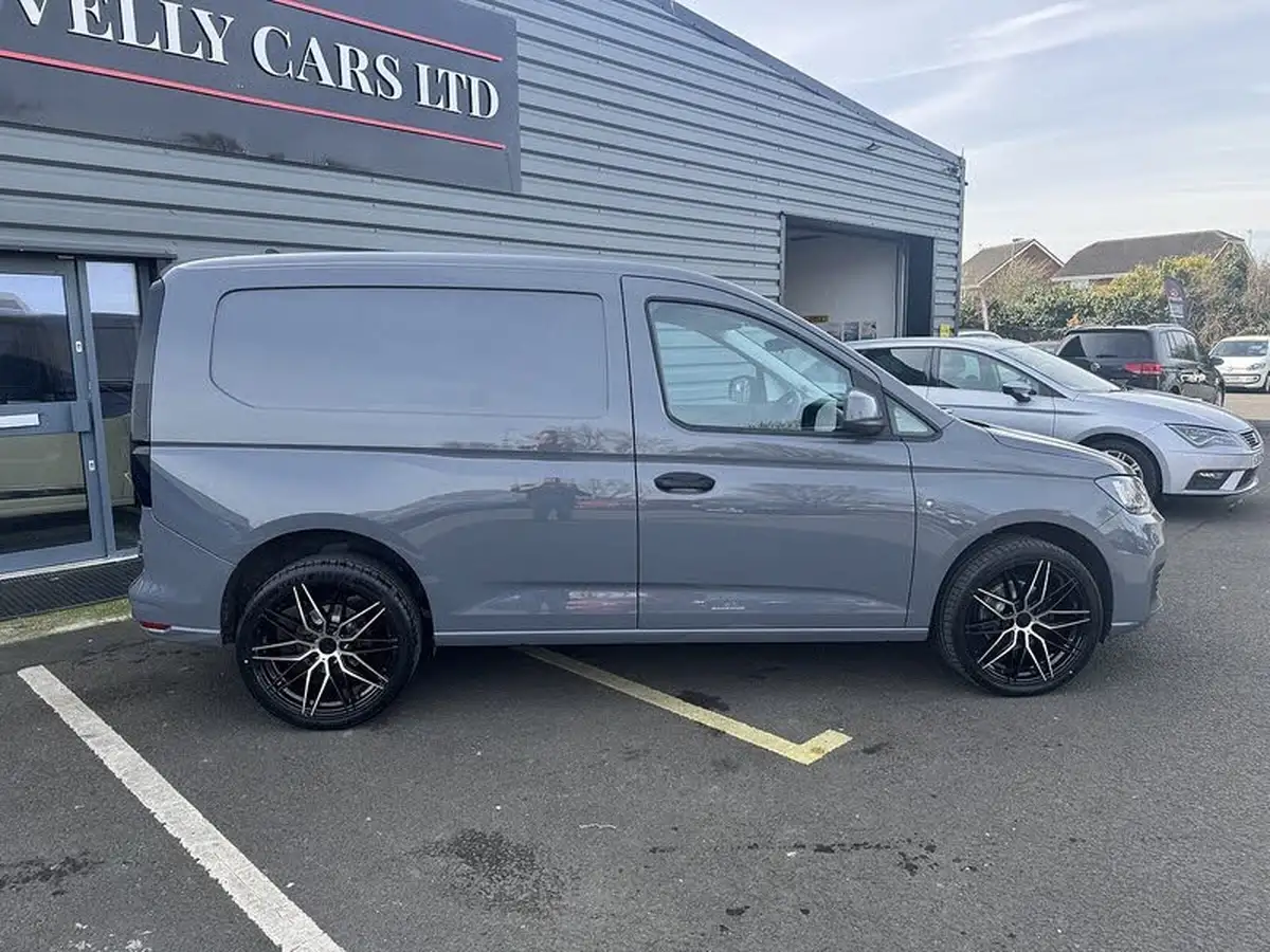 2022-volkswagen-caddy-20tdi-c20-cargo-commerce-102pseu6d-big-2