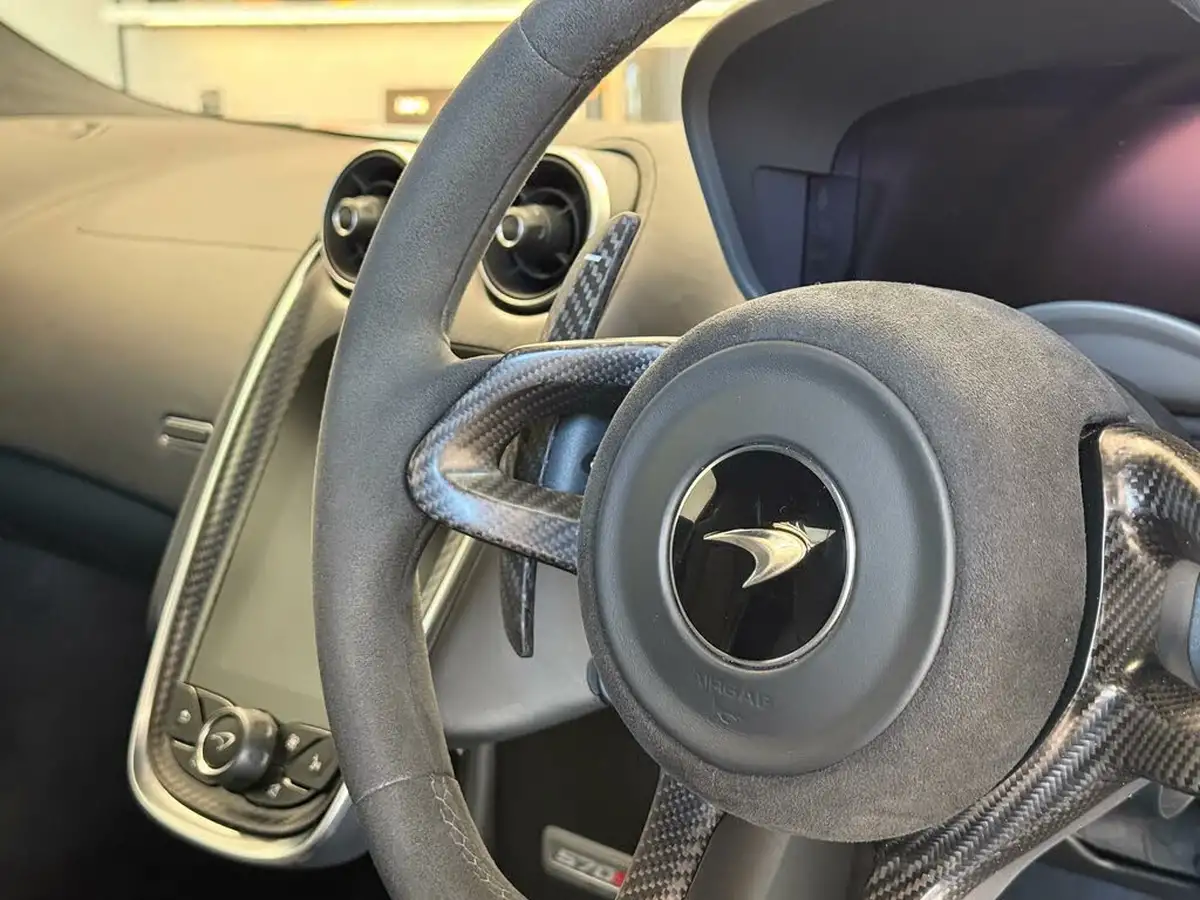 2019-mclaren-570s-38-coupe-big-12