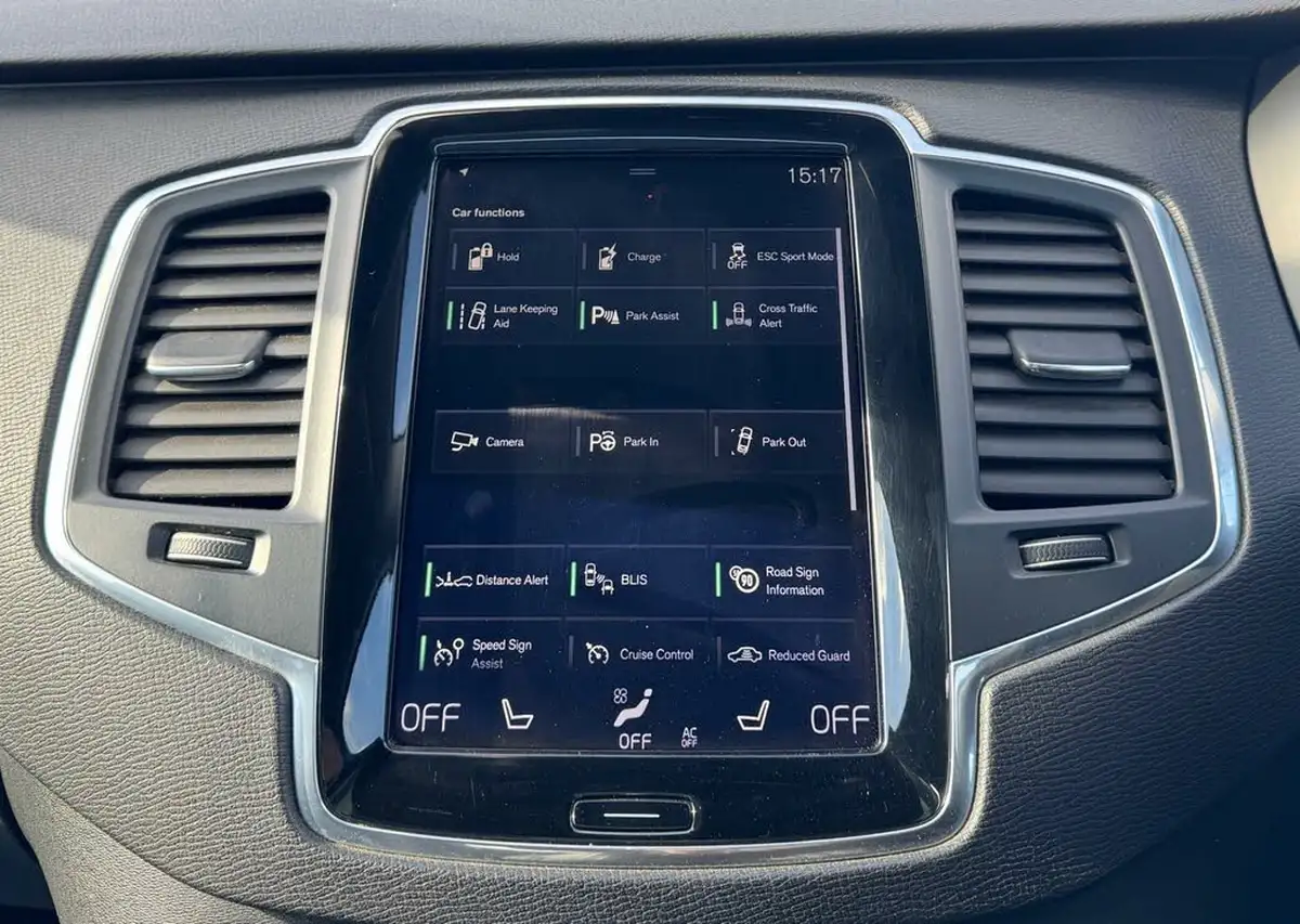 2017-volvo-xc90-20-t8-momentum-momentum-hybrid-auto-big-14