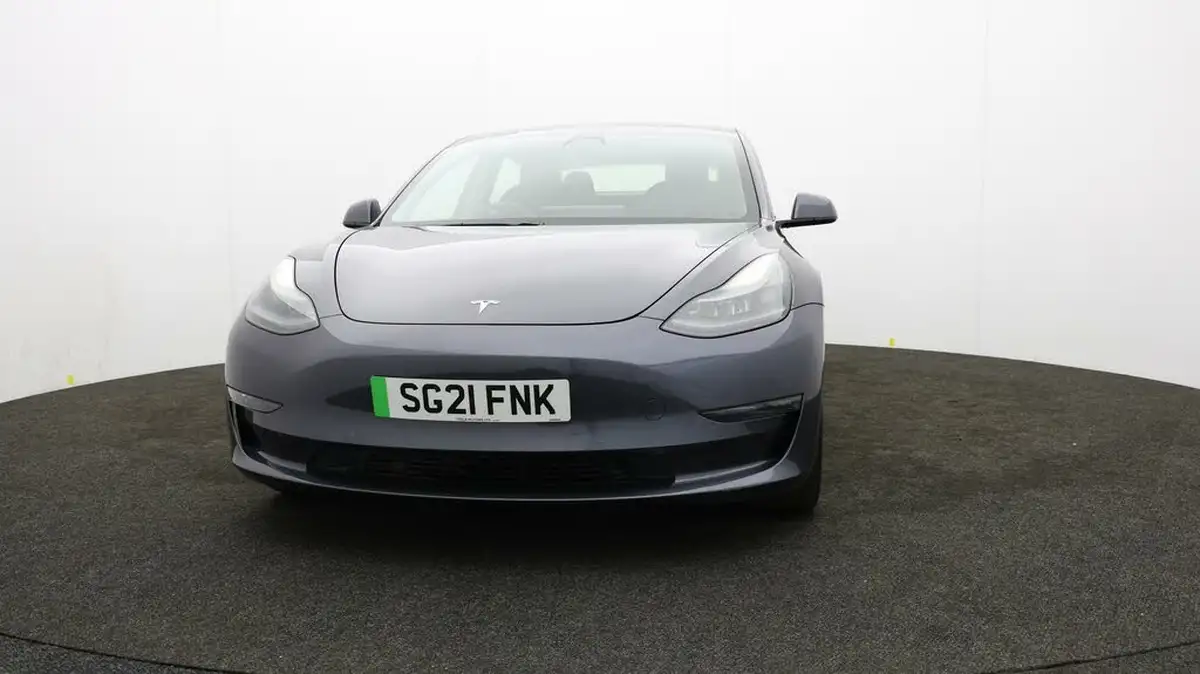 2021-tesla-model-3-e-long-range-4x4-big-48
