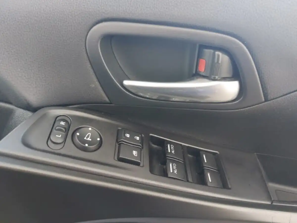 2016-honda-civic-16-i-dtec-s-1-cd-hatchback-big-17
