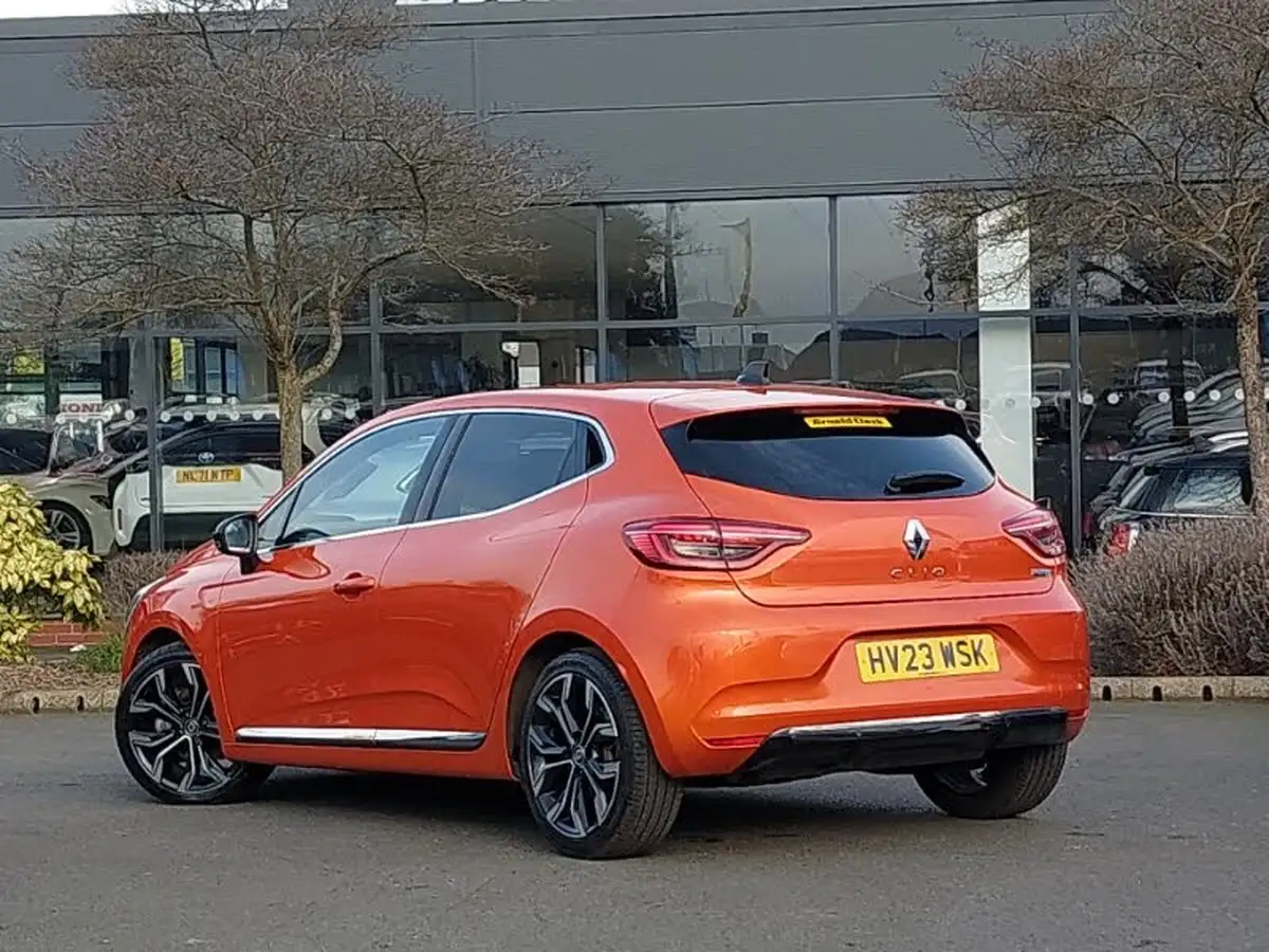 2023-renault-clio-16-techno-big-1