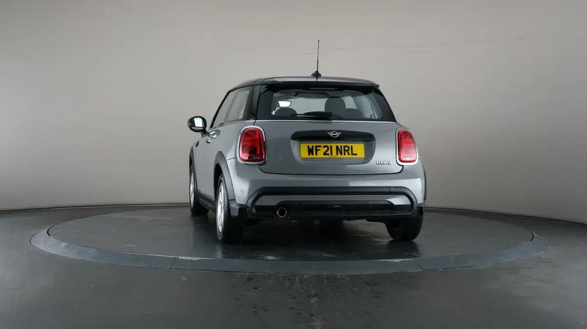 2021-mini-cooper-15-cooper-classic-hatchback-3d-big-34