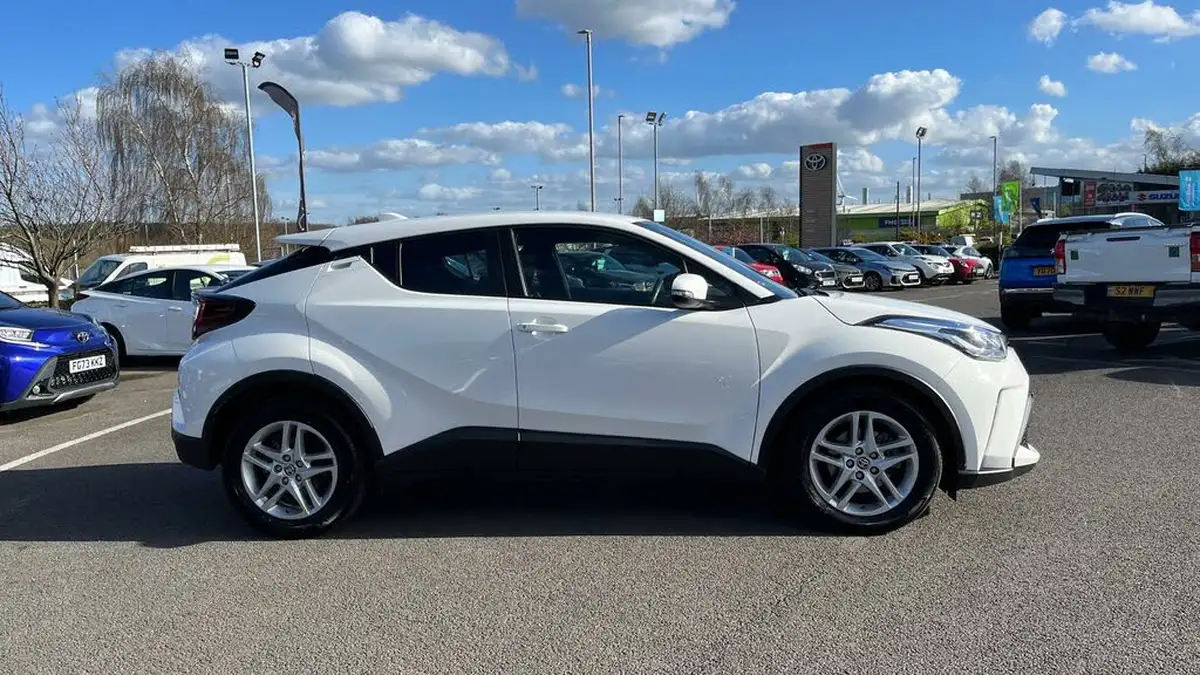2023-toyota-c-hr-18-vvt-i-icon-120bhp-big-15