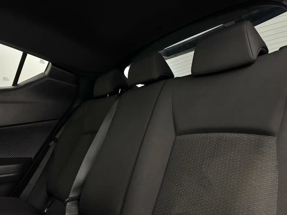 2018-toyota-c-hr-18-vvt-i-dynamic-big-31