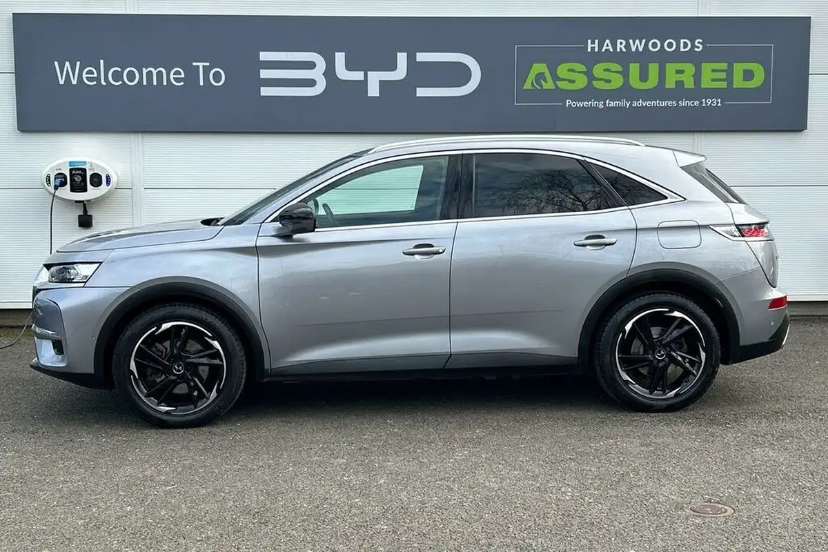 2021-ds-ds-7-crossback-e-tense-prestige-300ps-4x4-5d-big-15