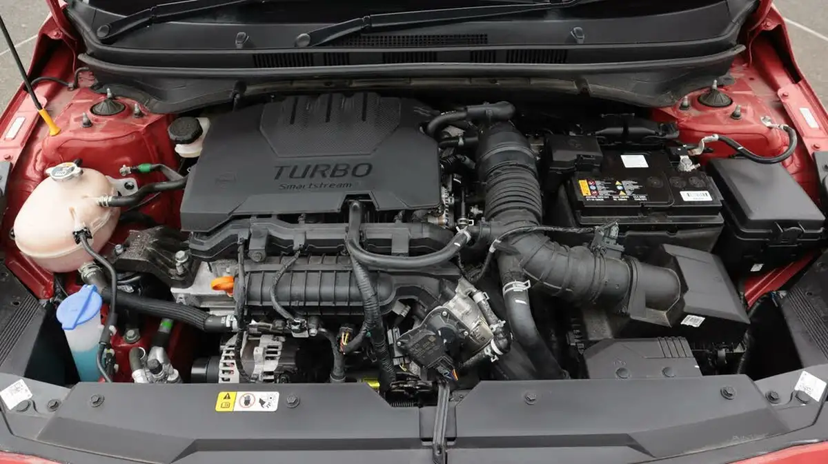 2024-hyundai-i20-10-t-gdi-premium-dct-big-19