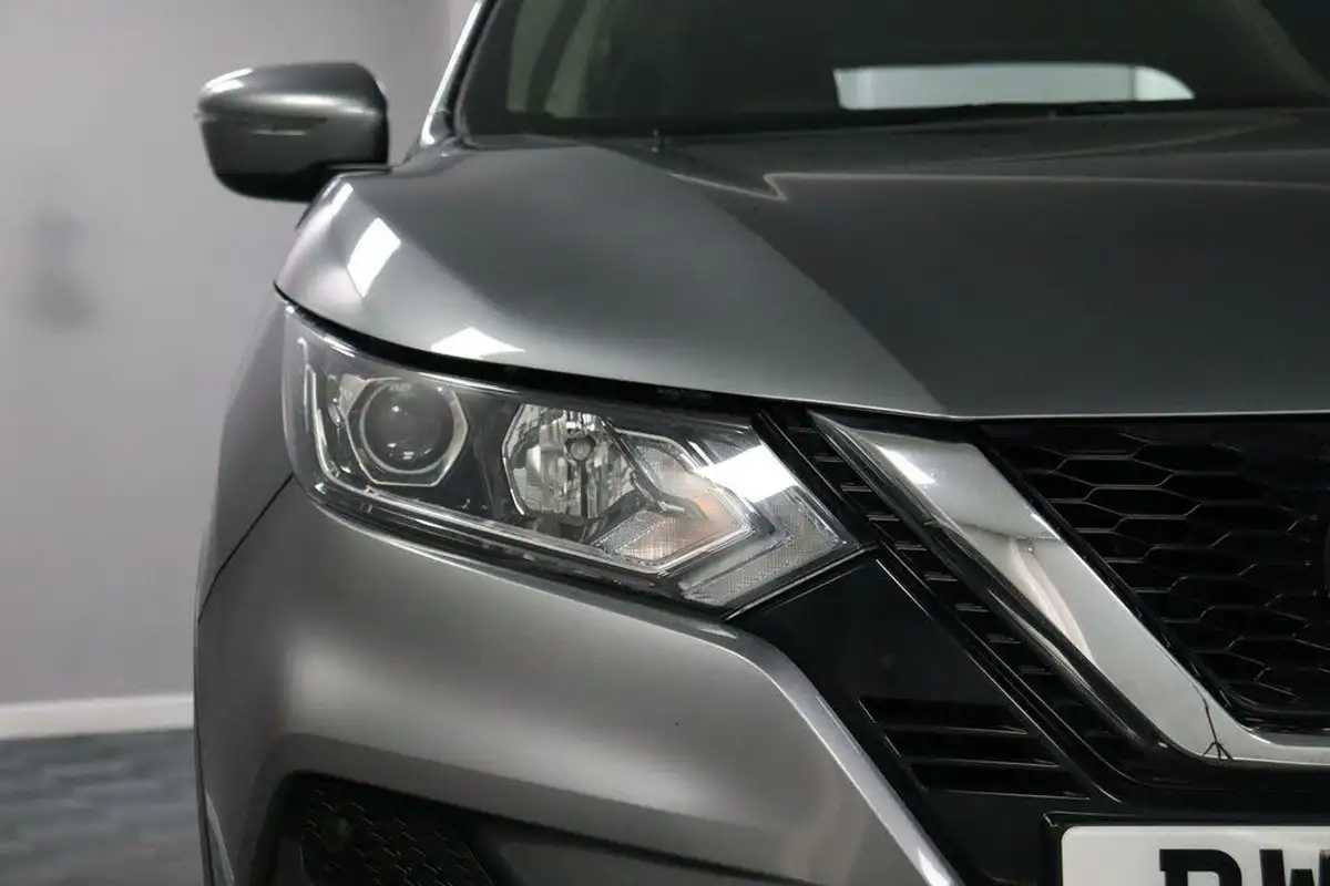 2018-nissan-qashqai-13-dig-t-visia-big-24