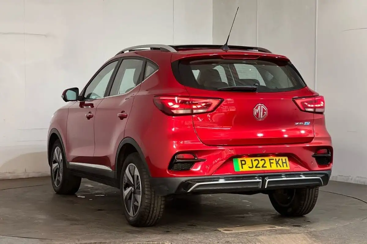 2022-mg-zs-suv-e-trophy-ev-156ps-long-range-big-20