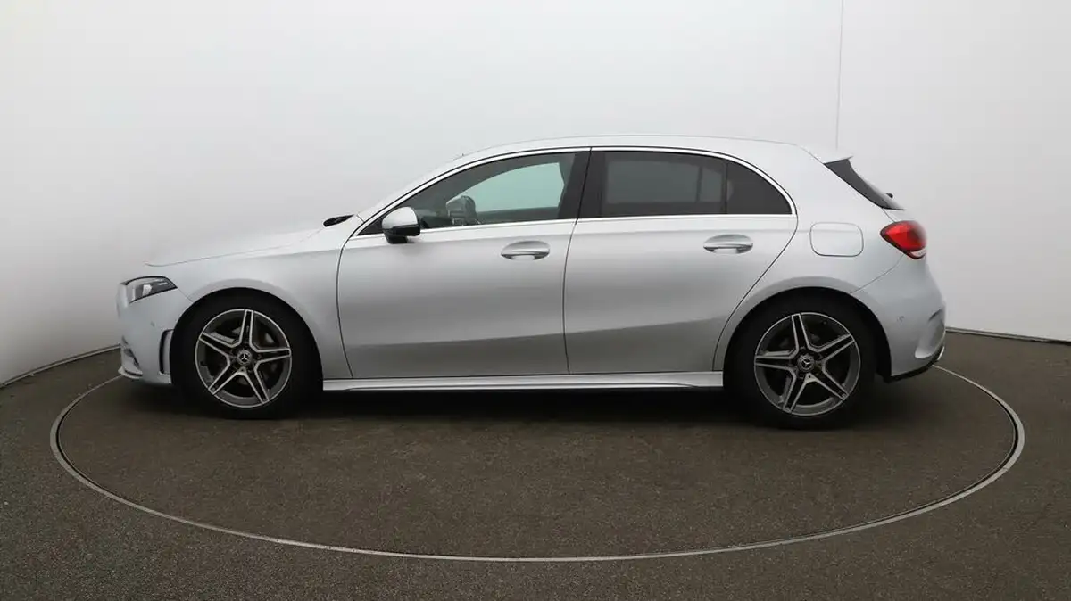 2020-mercedes-benz-a-class-20d-a200d-amg-line-executive-hatchback-5d-big-63