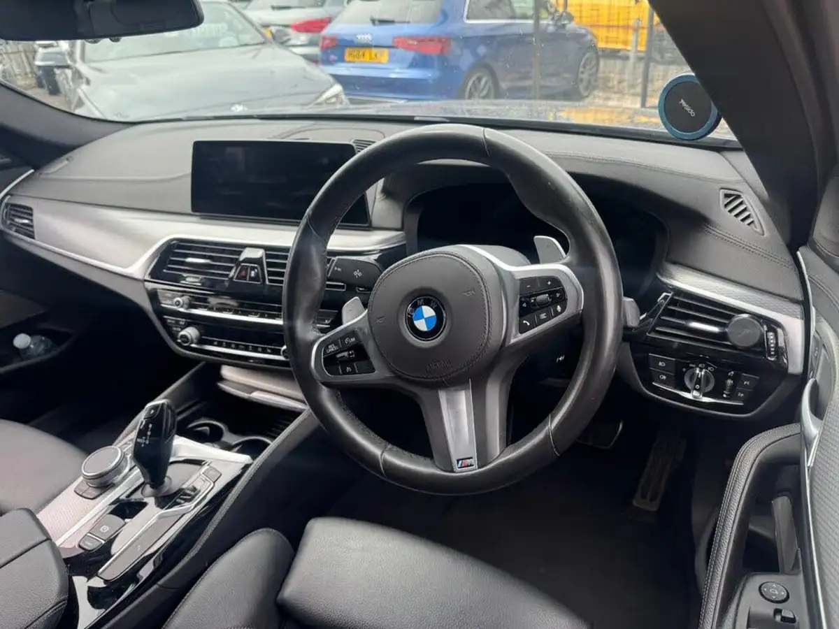 2020-bmw-5-series-20-520i-m-sport-181bhp-plus-pack-saloon-4d-big-5