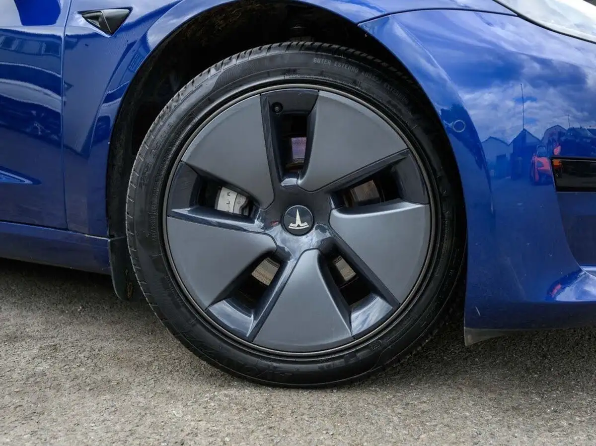 2021-tesla-model-3-e-standard-plus-big-8
