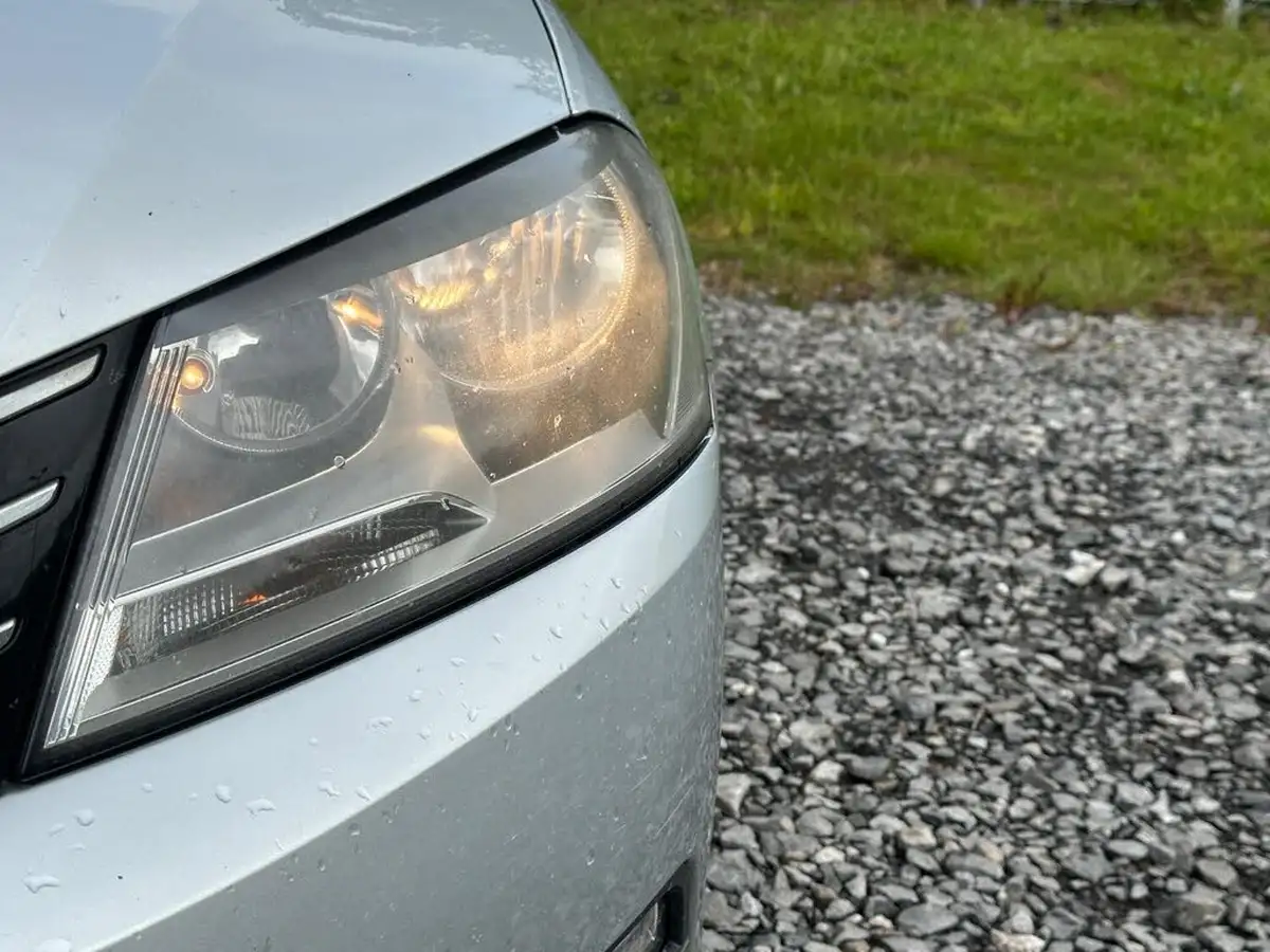 2012-volkswagen-passat-16td-se-estate-5d-big-3