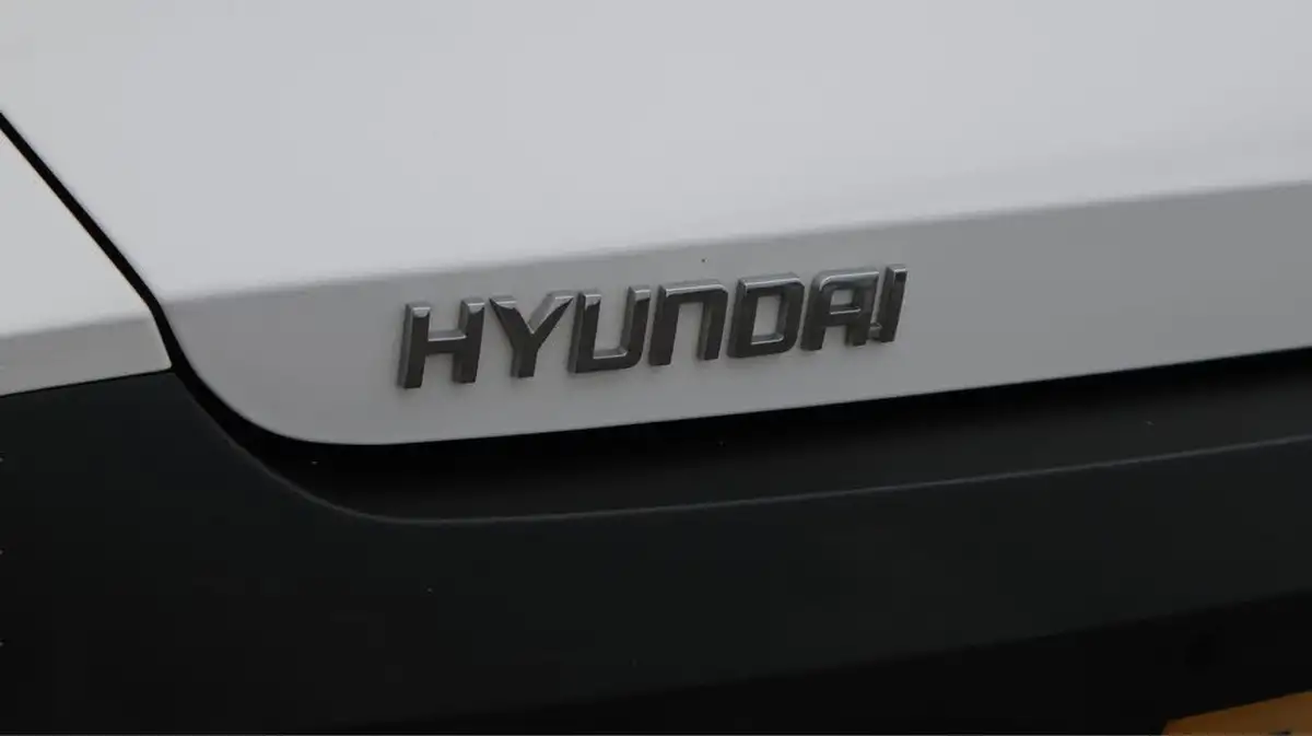 2022-hyundai-bayon-10-t-gdi-se-connect-dct-big-21