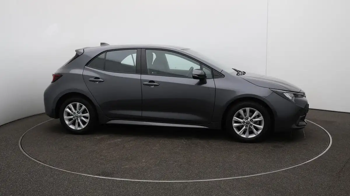 2023-toyota-corolla-18-vvt-i-icon-138bhp-hatchback-5d-big-48