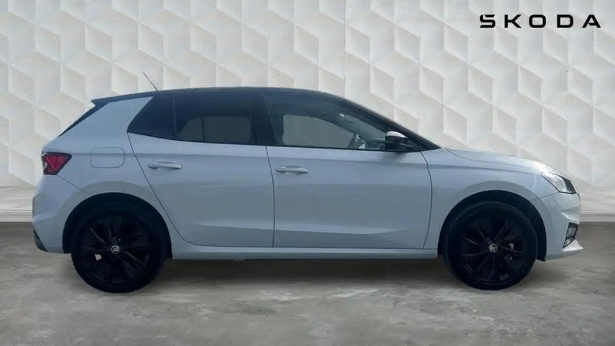 2024-skoda-fabia-10-tsi-colour-edition-116ps-big-3