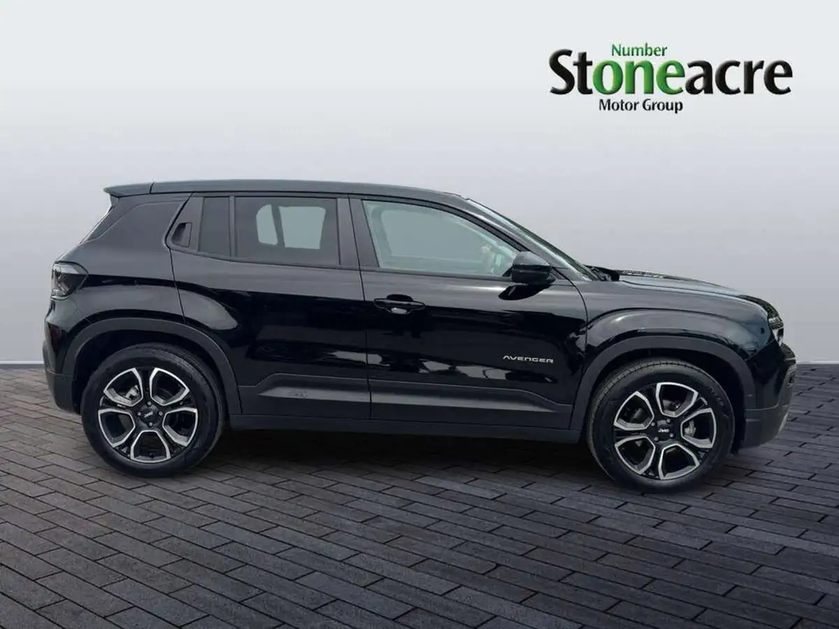 2025-jeep-avenger-12-gse-summit-big-1