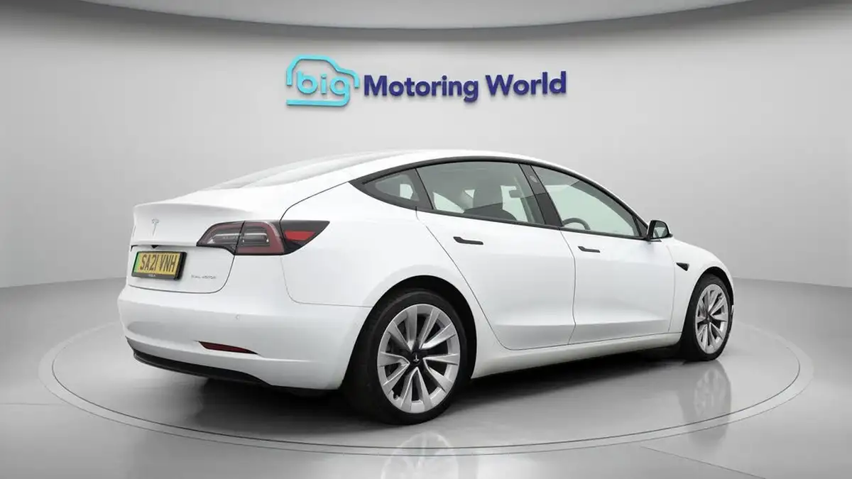 2021-tesla-model-3-e-long-range-4x4-big-7