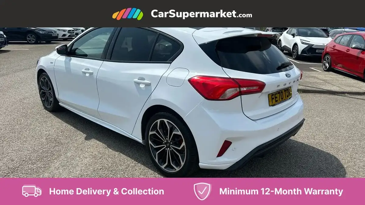 2020-ford-focus-15-st-line-x-hatchback-big-3