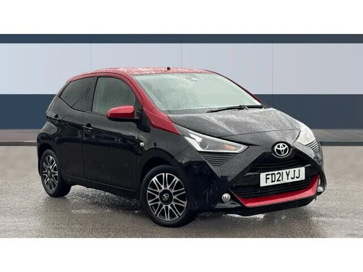 2021-toyota-aygo-10-vvt-i-x-clusiv-big-0