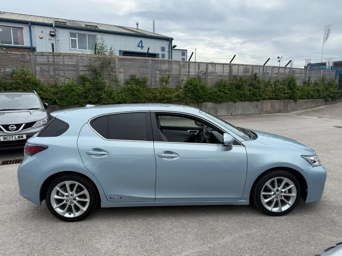 2012-lexus-ct-200h-18-se-l-premier-big-10