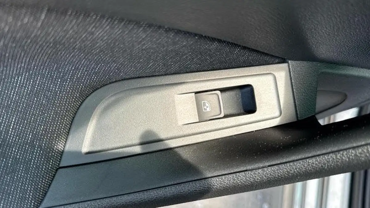 2024-skoda-kamiq-15-tsi-se-l-executive-dsg-big-48
