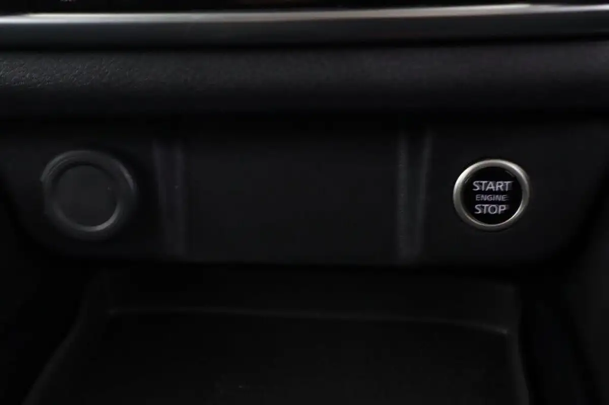 2022-nissan-qashqai-13-dig-t-n-connecta-160ps-auto-big-18