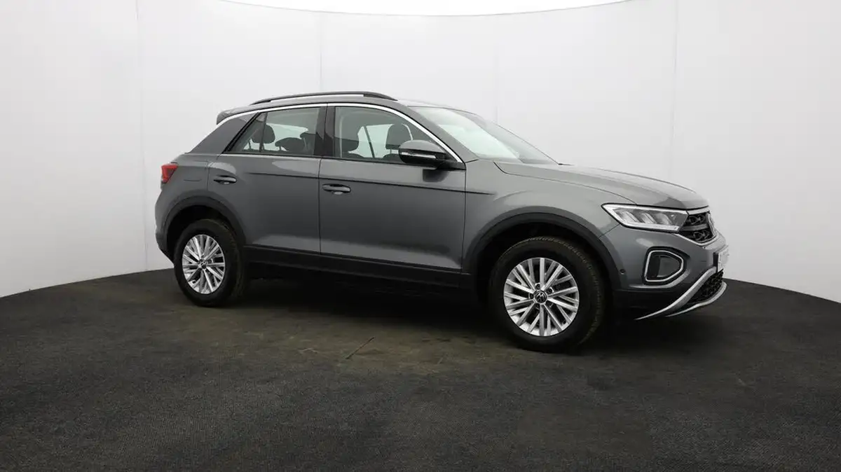 2023-volkswagen-t-roc-10-tsi-life-big-52