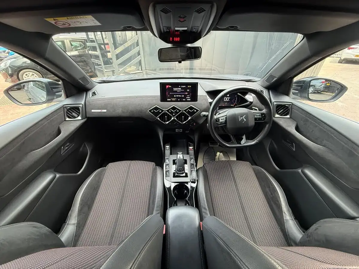 2019-ds-ds-3-crossback-12-puretech-performance-line-155ps-eat8-big-1