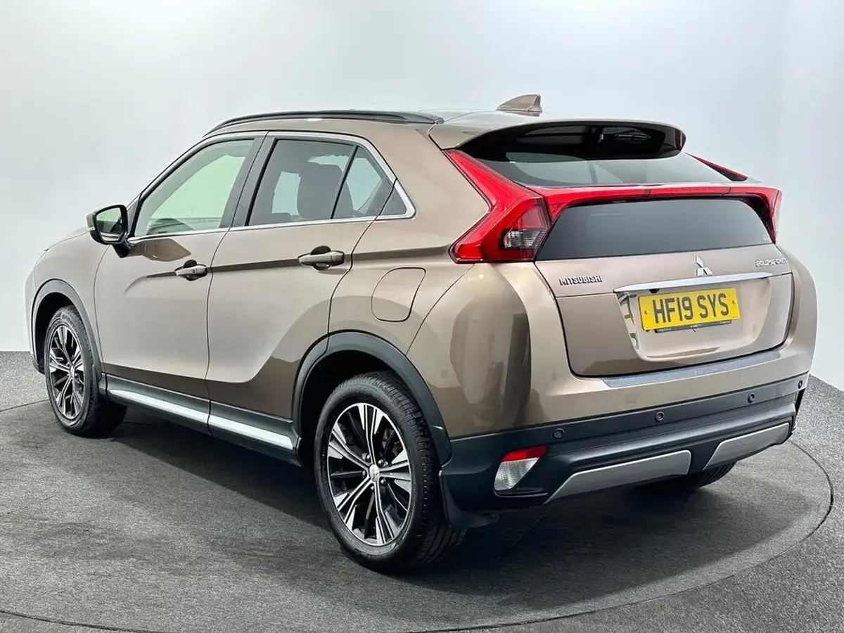 2018-mitsubishi-eclipse-cross-15-4-auto-big-5